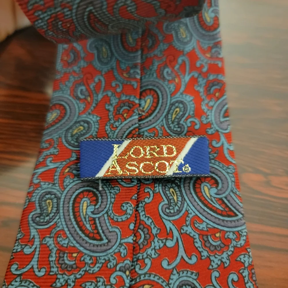 Vintage Lord Ascot Designer Luxury‎ Paisley Mens Neck Tie Classic 59in Long Silk